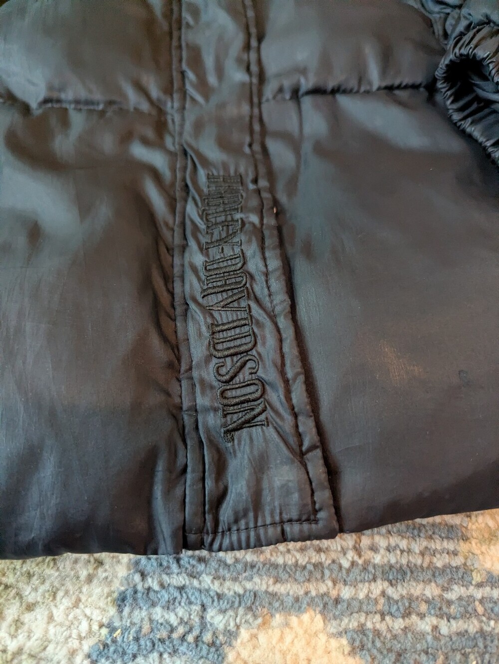Harley-Davidson Black Quilted Puffer Jacket with Zipper Pockets - Picture 4 of 8
